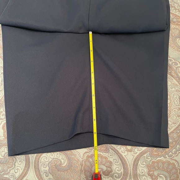 Navy men’s golf shorts - Picture 8 of 8